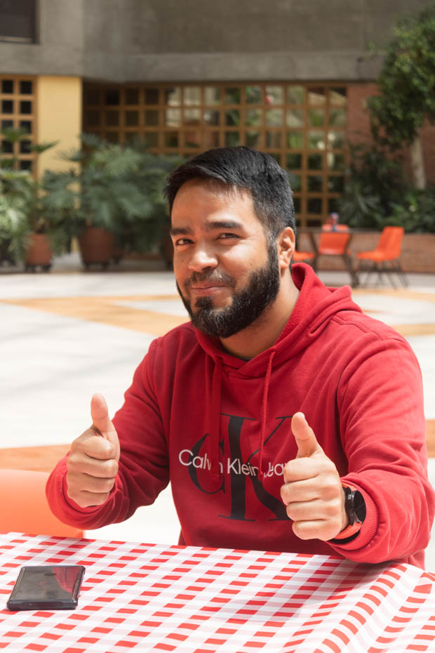 Ir a la Siguiente Foto