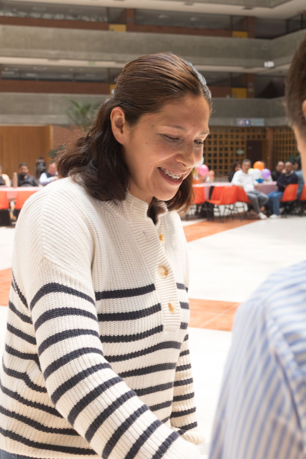 Ir a la Siguiente Foto