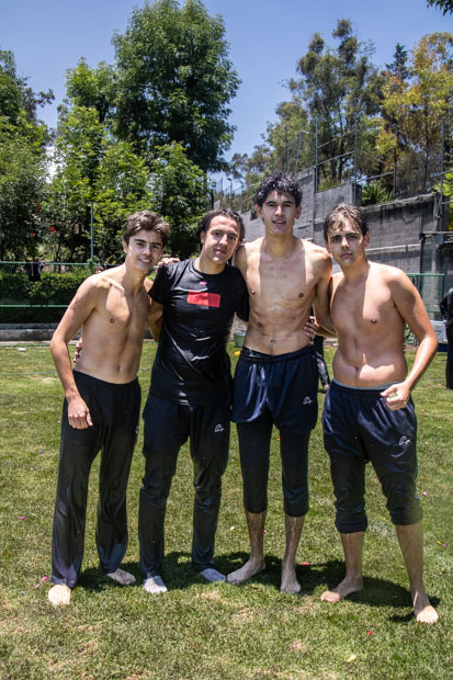 Ir a la Siguiente Foto