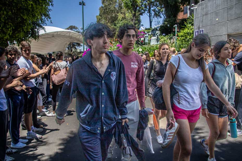 Ir a la Siguiente Foto