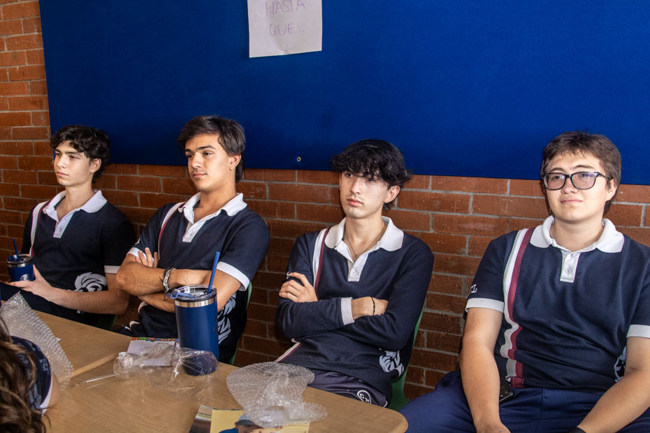 Ir a la Siguiente Foto