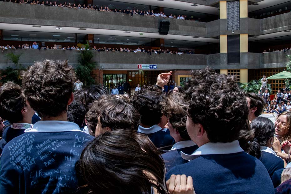 Ir a la Siguiente Foto