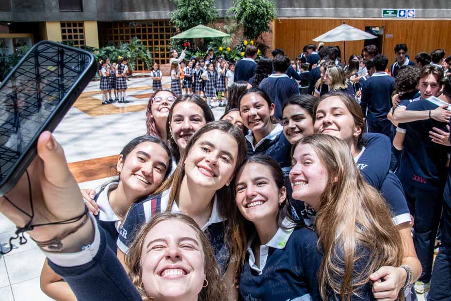 Ir a la Siguiente Foto