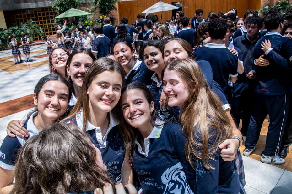 Ir a la Siguiente Foto