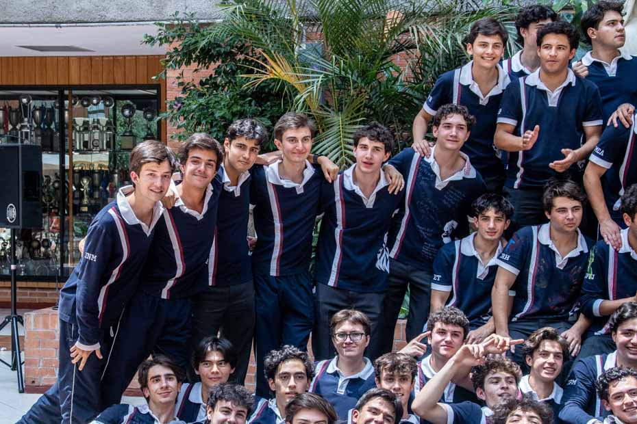 Ir a la Siguiente Foto