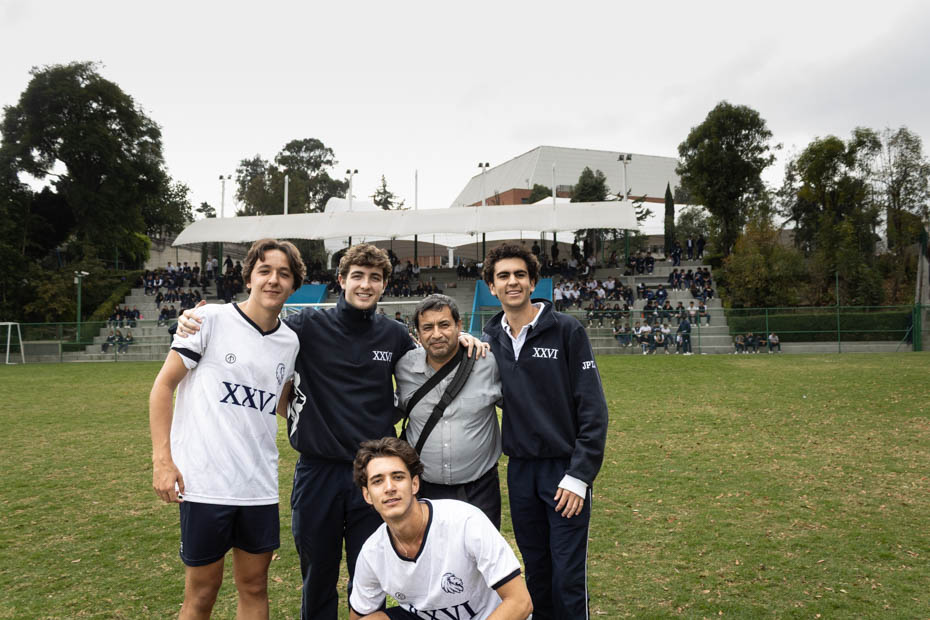 Ir a la Siguiente Foto