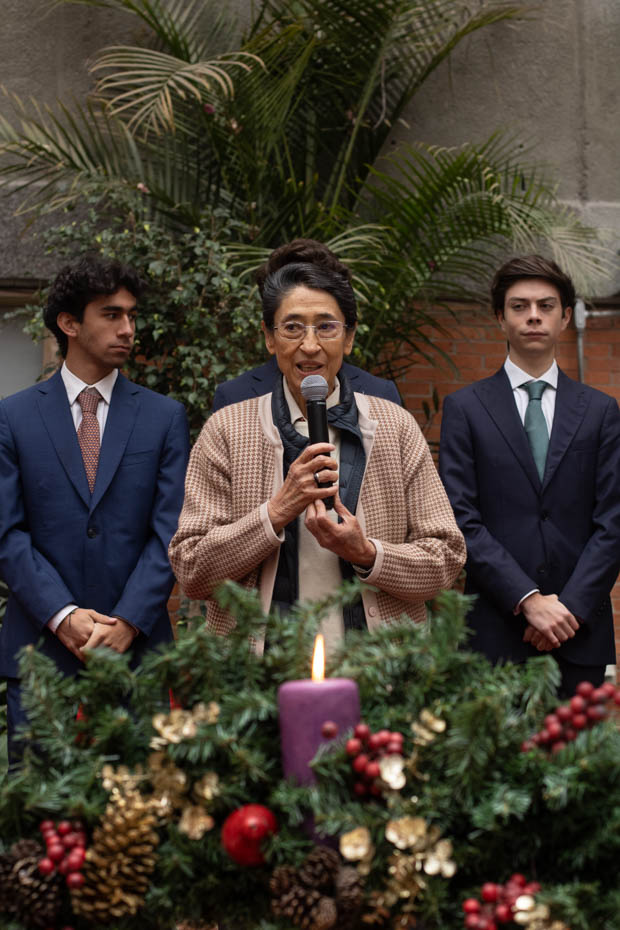 Ir a la Siguiente Foto