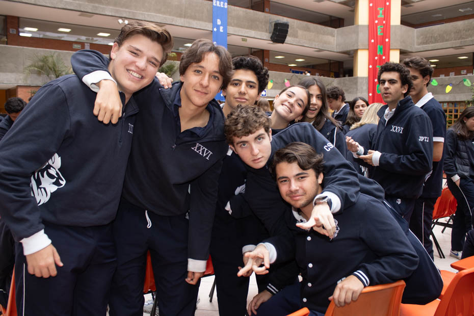Ir a la Siguiente Foto