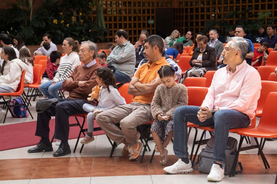 Ir a la Siguiente Foto