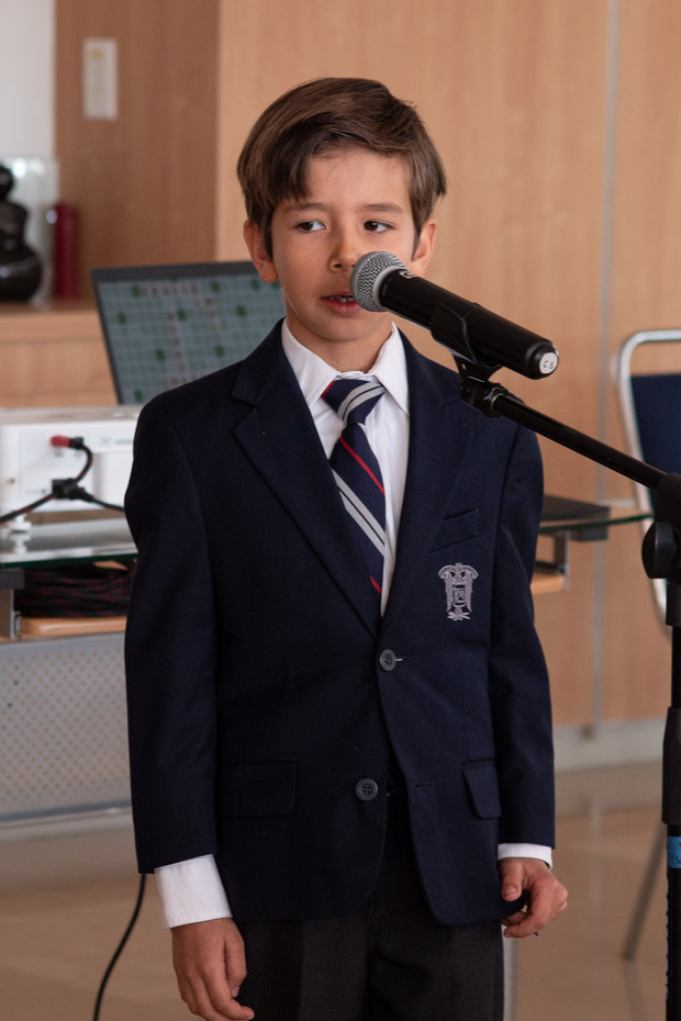 Ir a la Siguiente Foto