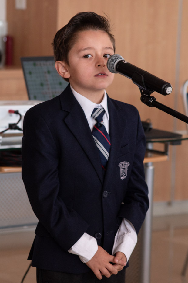 Ir a la Siguiente Foto