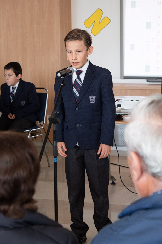 Ir a la Siguiente Foto