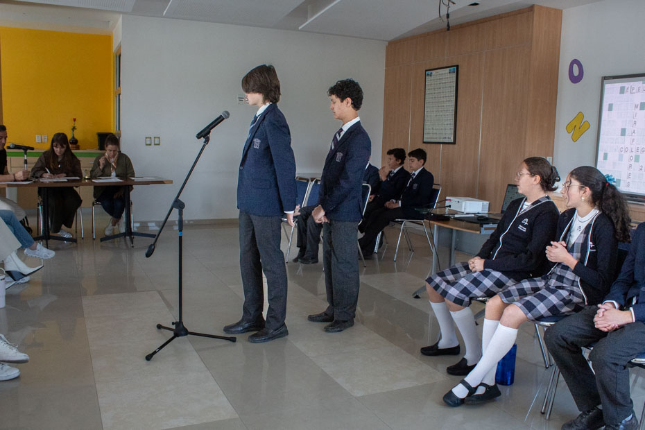 Ir a la Siguiente Foto