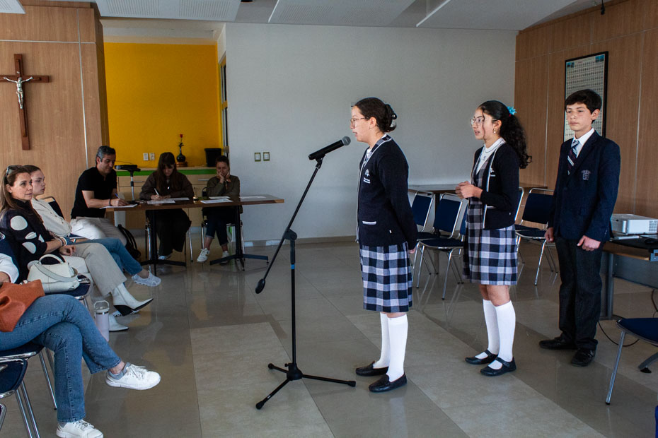 Ir a la Siguiente Foto