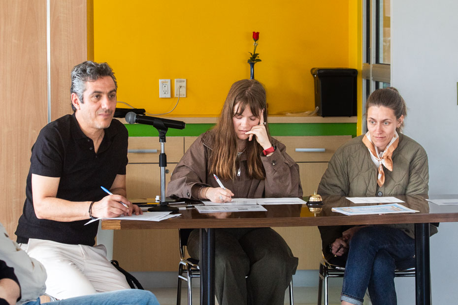 Ir a la Siguiente Foto