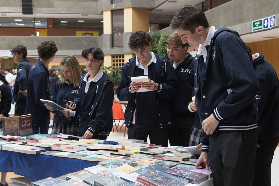 Ir a la Siguiente Foto