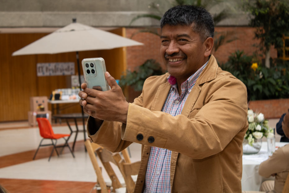 Ir a la Siguiente Foto