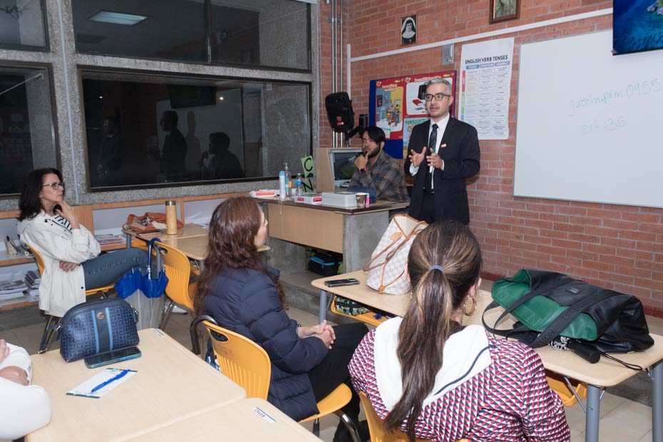 Ir a la Siguiente Foto