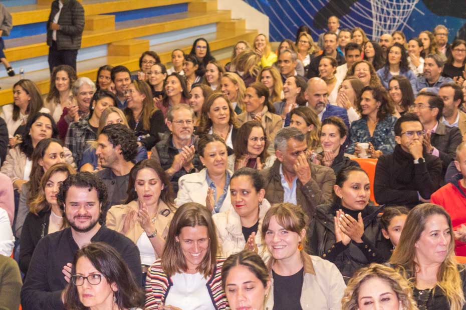 Ir a la Siguiente Foto