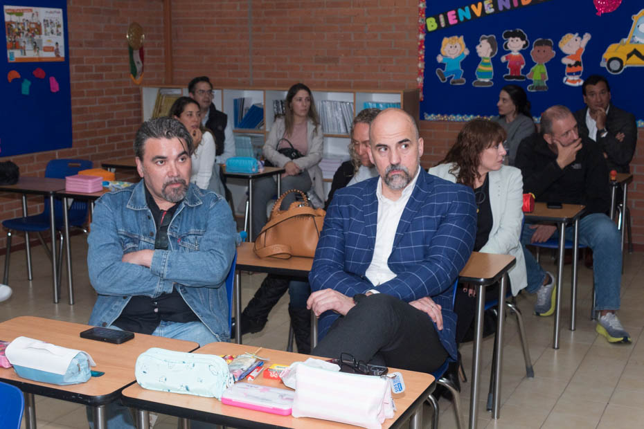 Ir a la Siguiente Foto