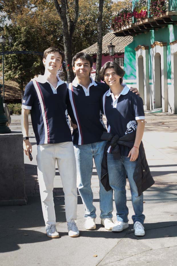 Ir a la Siguiente Foto