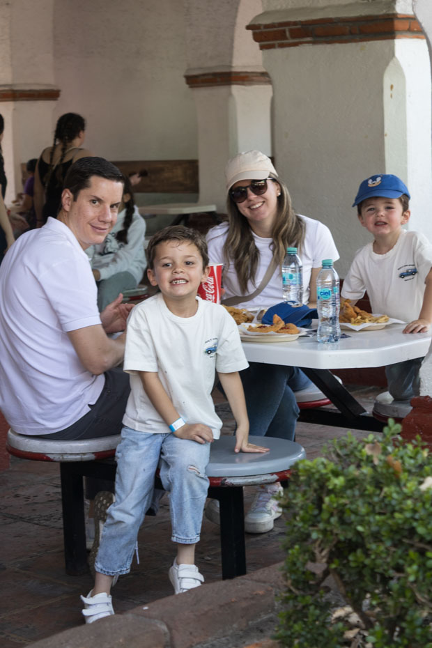 Ir a la Siguiente Foto