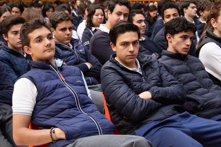 Ir a la Siguiente Foto