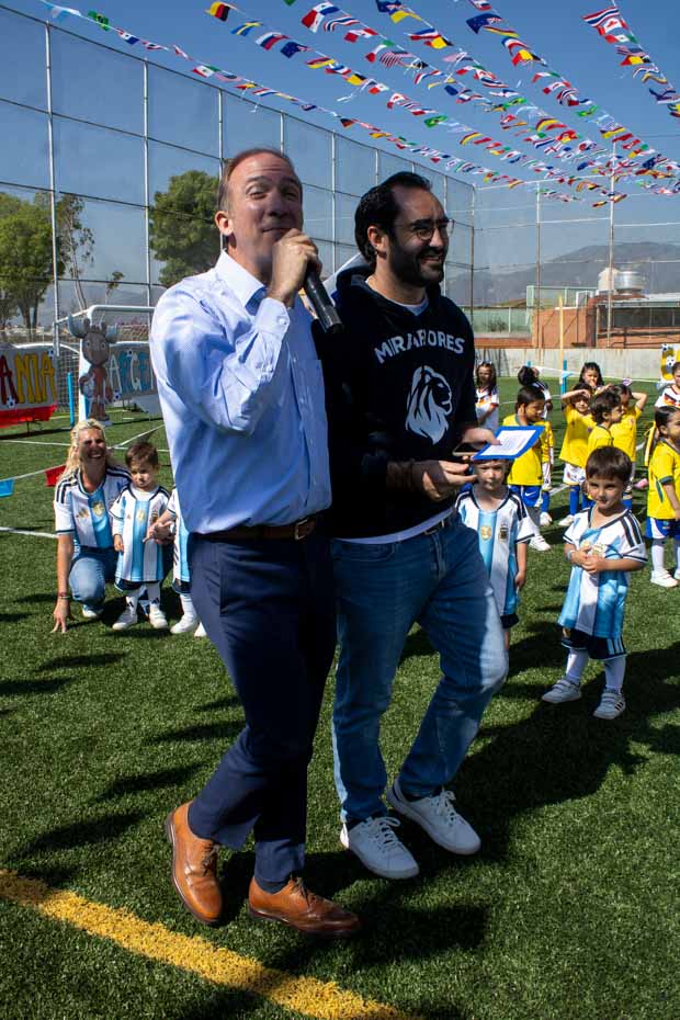 Ir a la Siguiente Foto