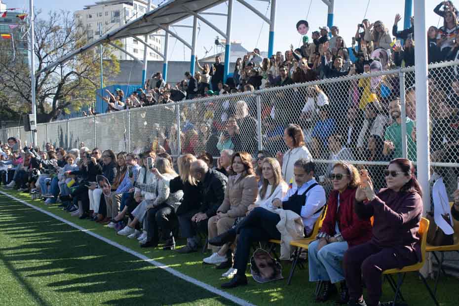 Ir a la Siguiente Foto