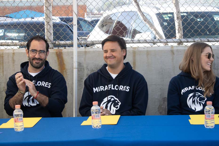 Ir a la Siguiente Foto