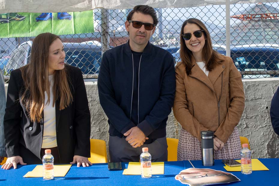 Ir a la Siguiente Foto