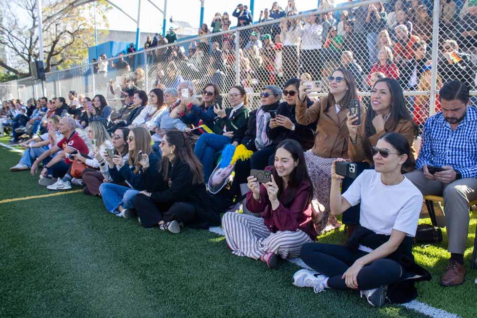 Ir a la Siguiente Foto