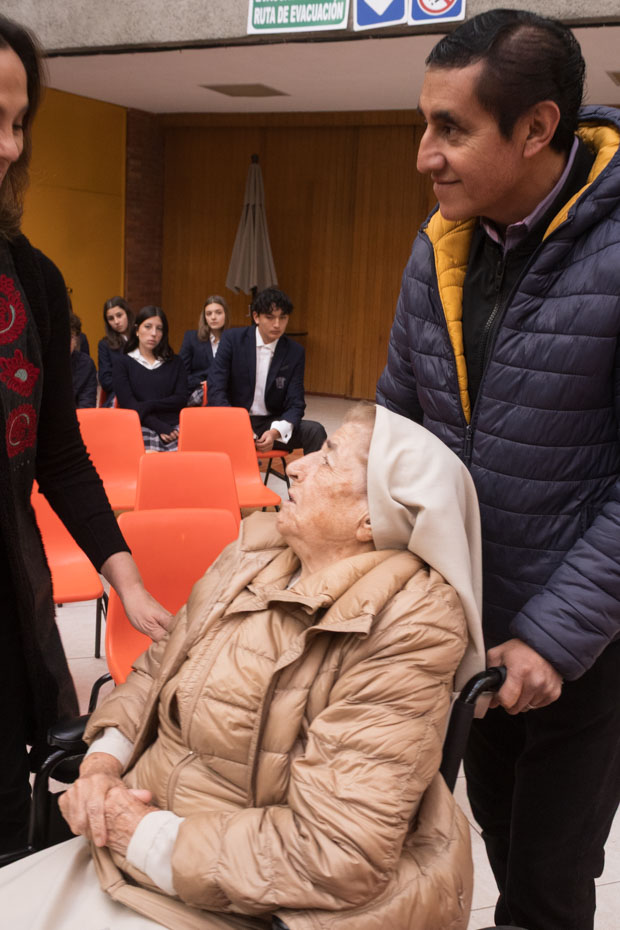 Ir a la Siguiente Foto