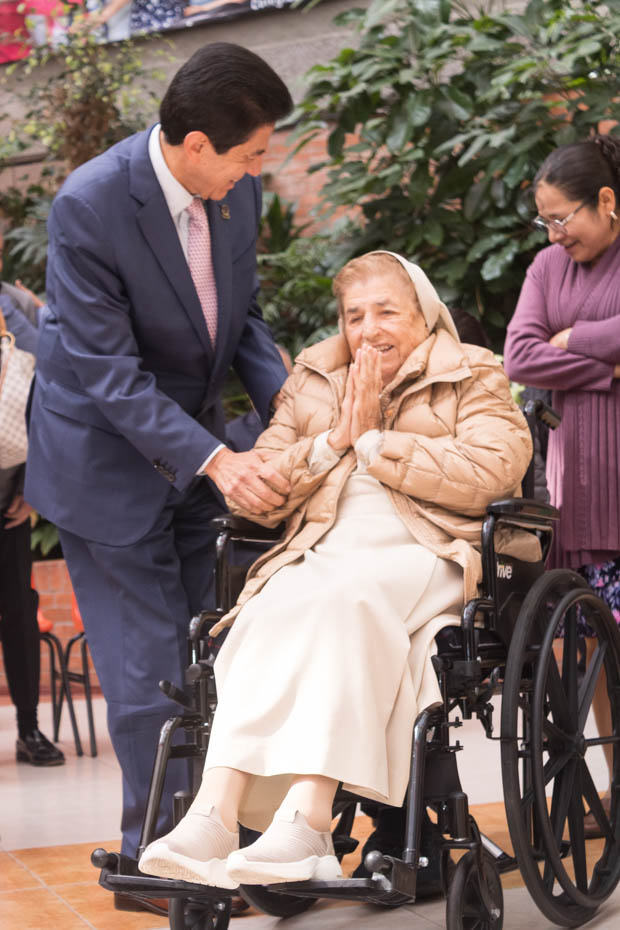 Ir a la Siguiente Foto