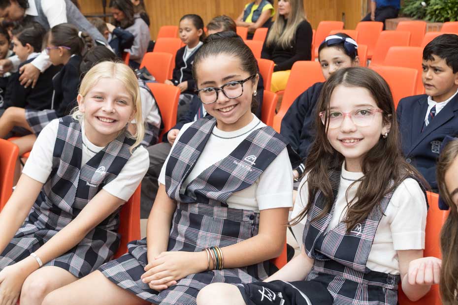 Ir a la Siguiente Foto