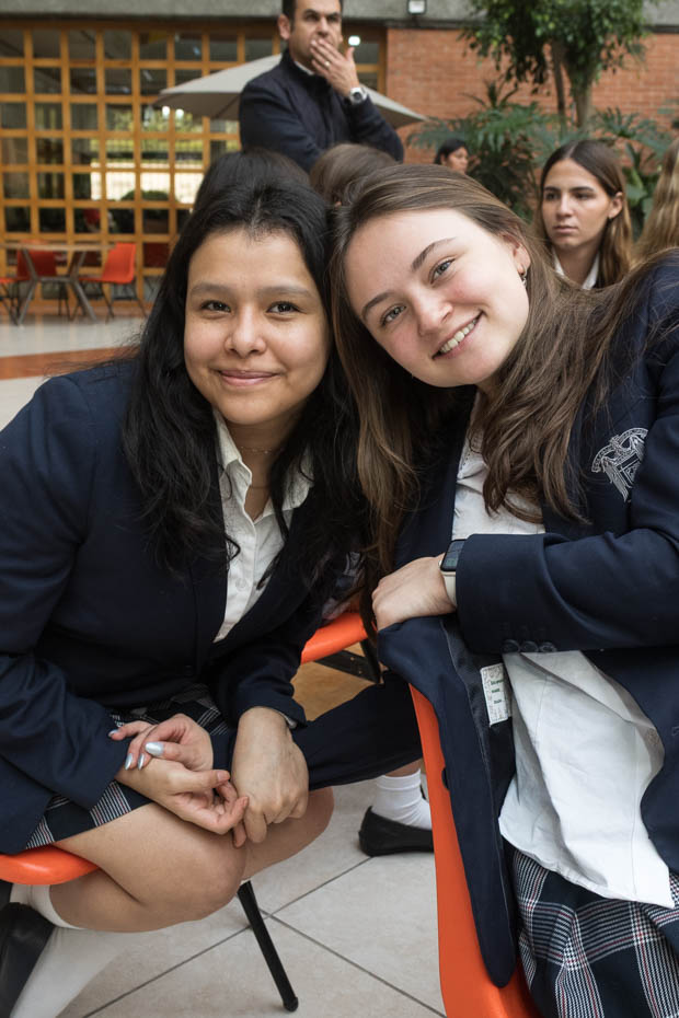 Ir a la Siguiente Foto