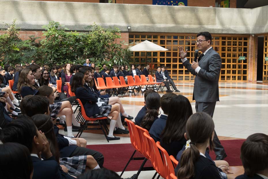 Ir a la Siguiente Foto