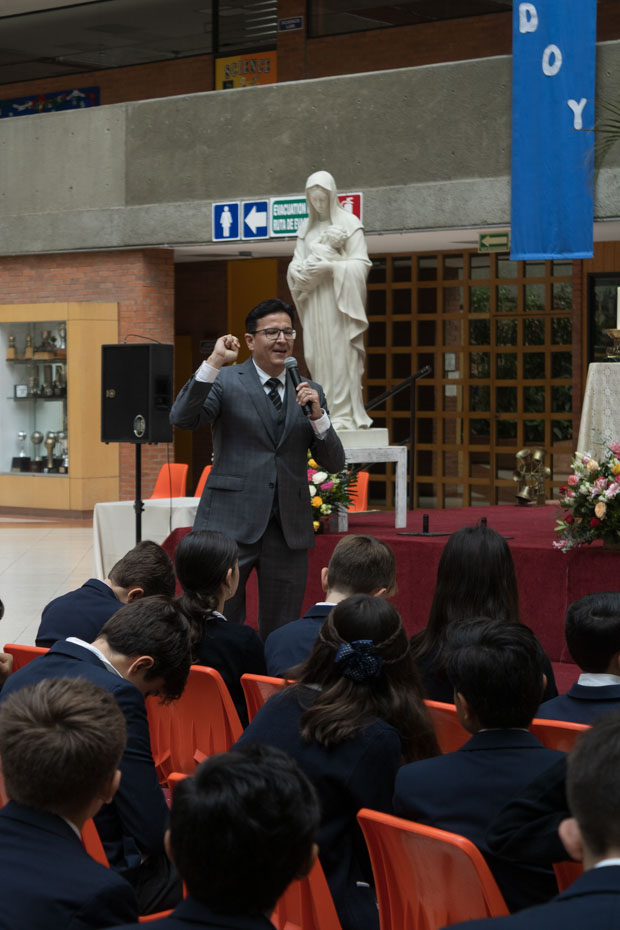 Ir a la Siguiente Foto