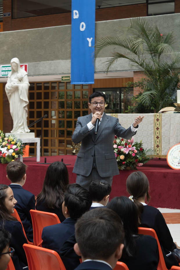 Ir a la Siguiente Foto