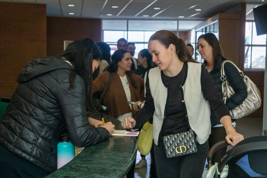 Ir a la Siguiente Foto