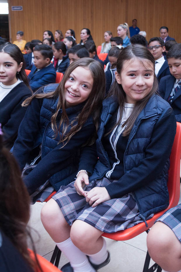 Ir a la Siguiente Foto