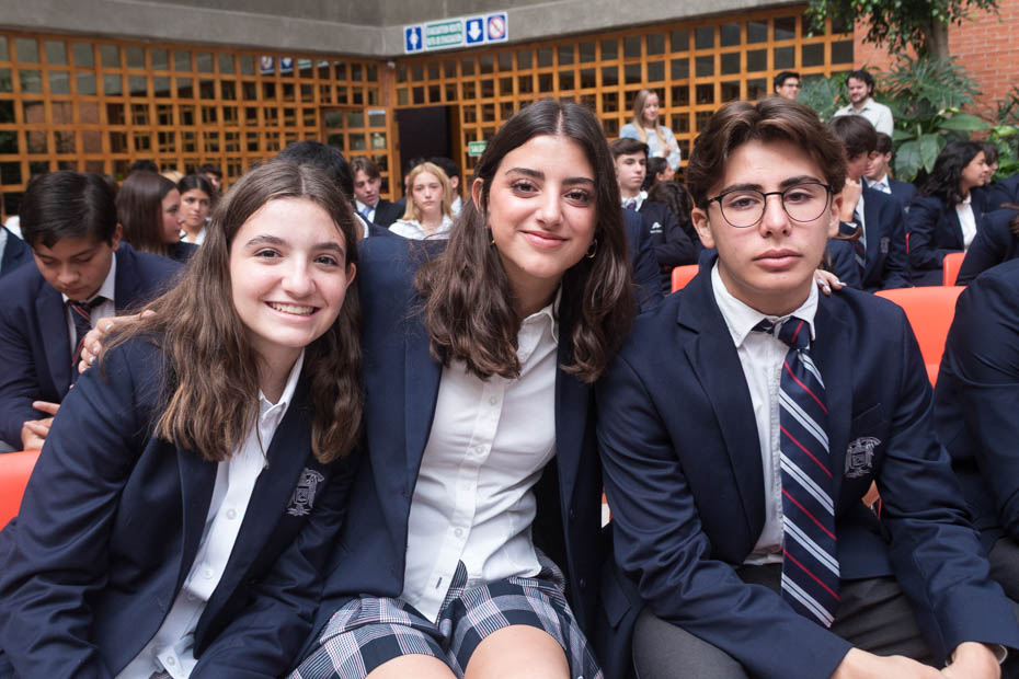 Ir a la Siguiente Foto