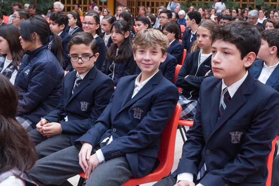 Ir a la Siguiente Foto