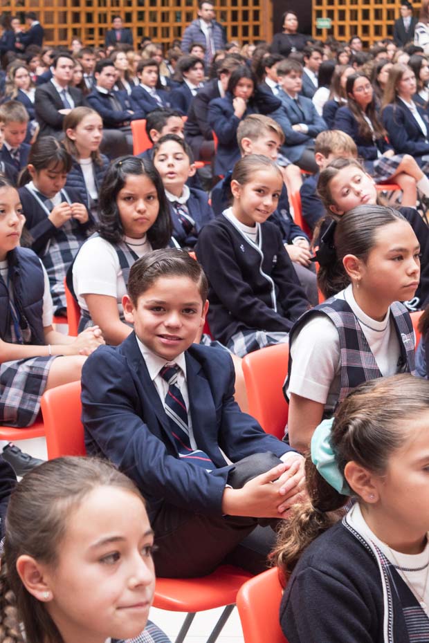 Ir a la Siguiente Foto