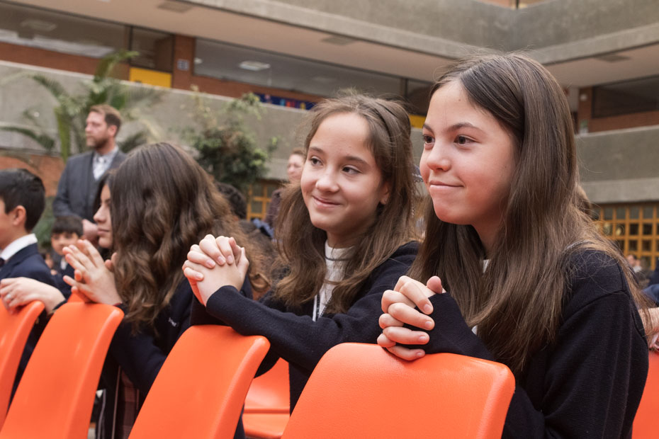 Ir a la Siguiente Foto