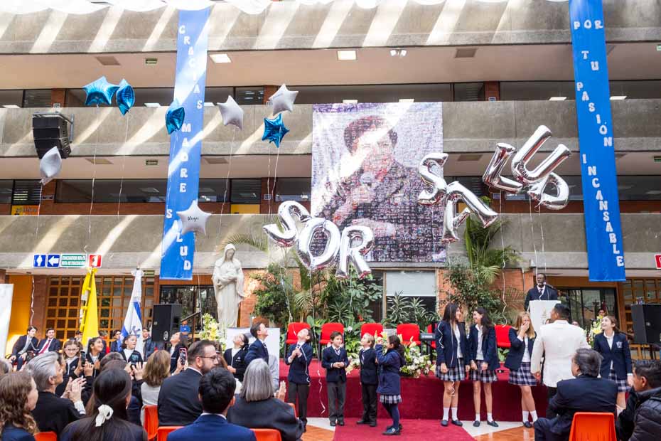 Ir a la Siguiente Foto