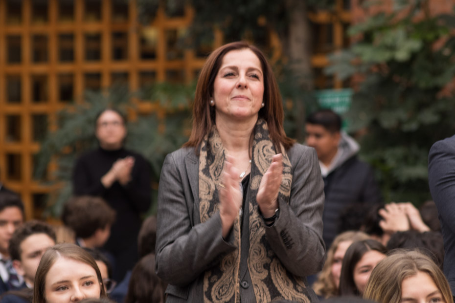 Ir a la Siguiente Foto