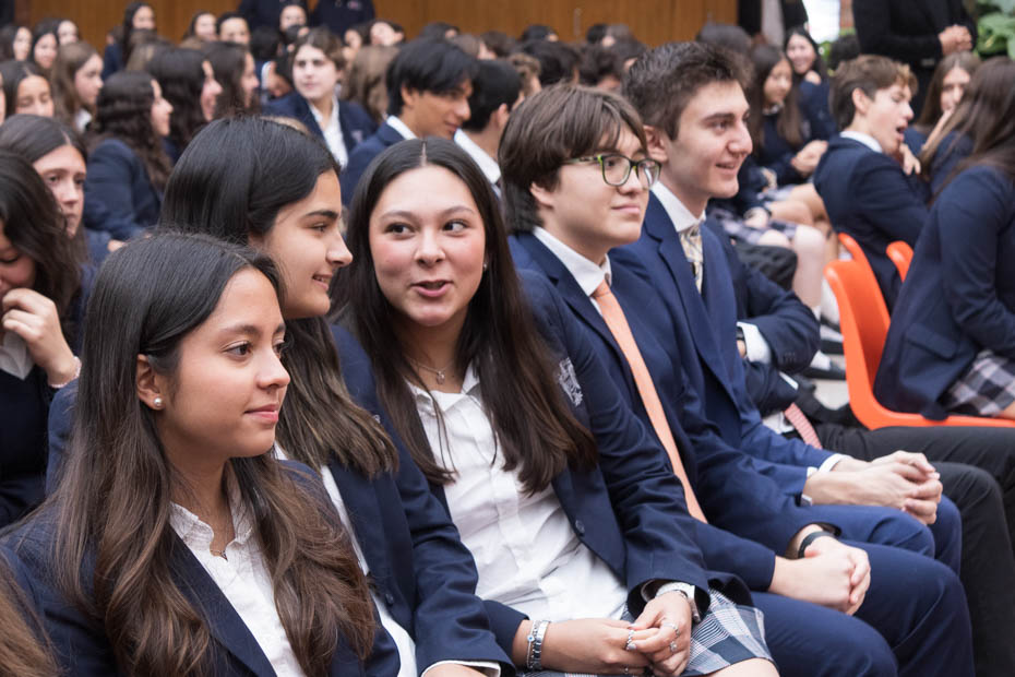 Ir a la Siguiente Foto