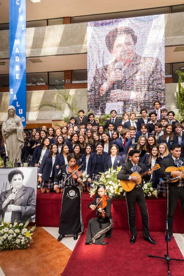 Ir a la Siguiente Foto