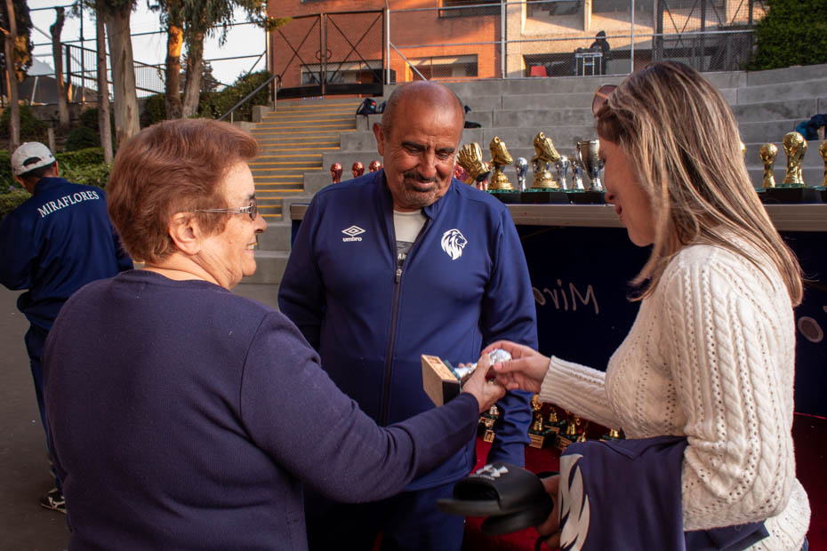 Ir a la Siguiente Foto